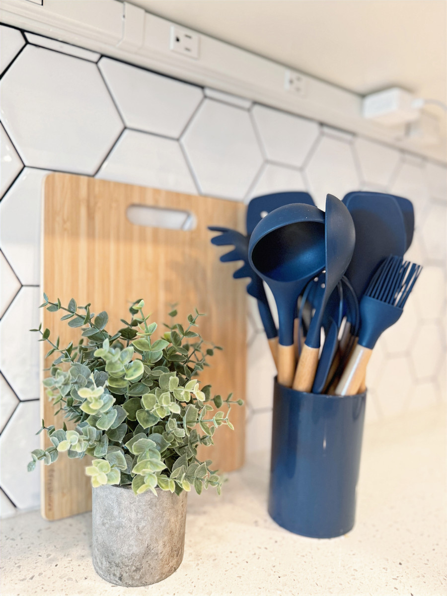 Thoughtful kitchen essentials at Daytona Palms